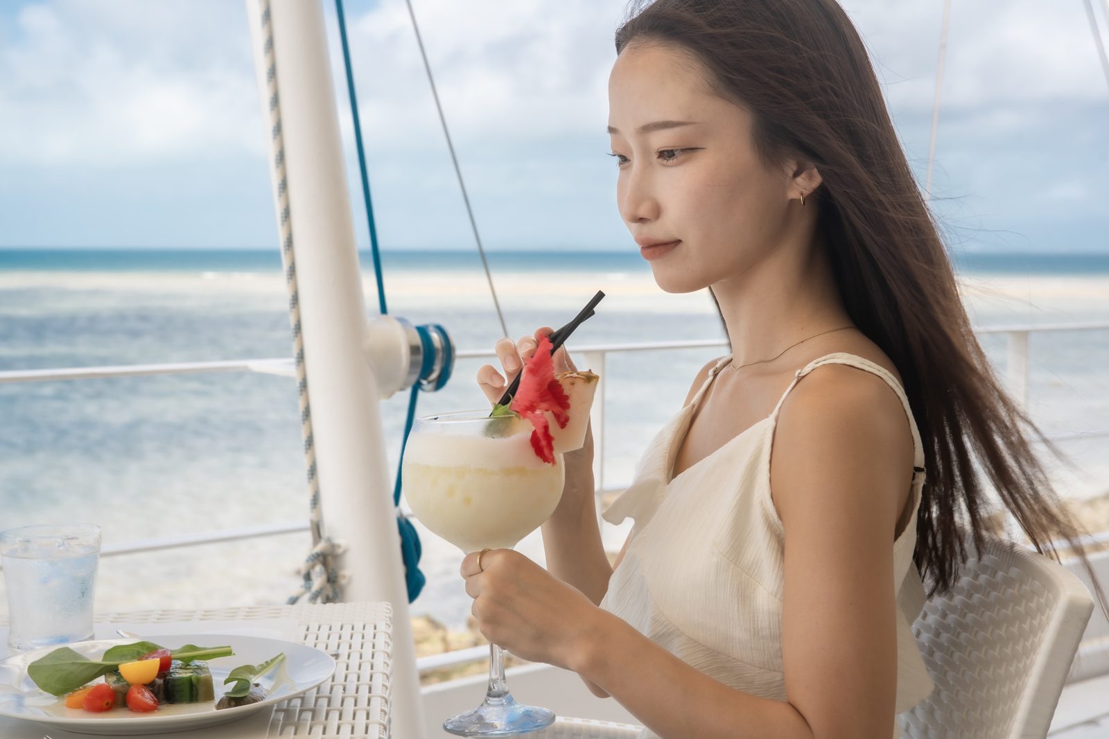 海を眺めるひとりの時間